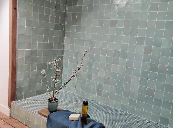 Maison Seize Bed and Breakfast Préaux