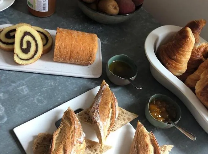 Maison Seize Bed and Breakfast Préaux